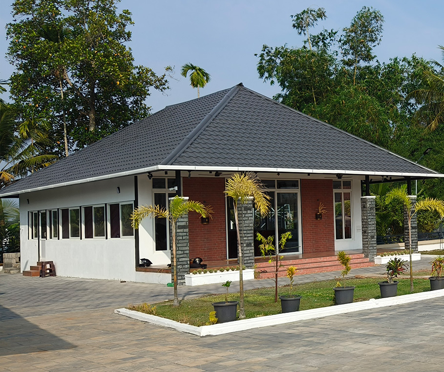 Mini Hall